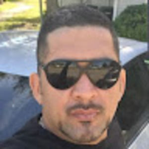 Meet your Posher, Jonecci